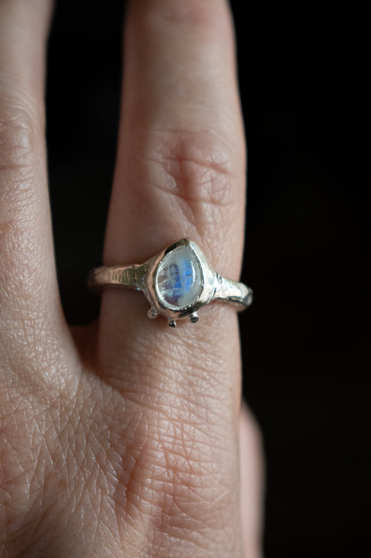 Lunar Ring