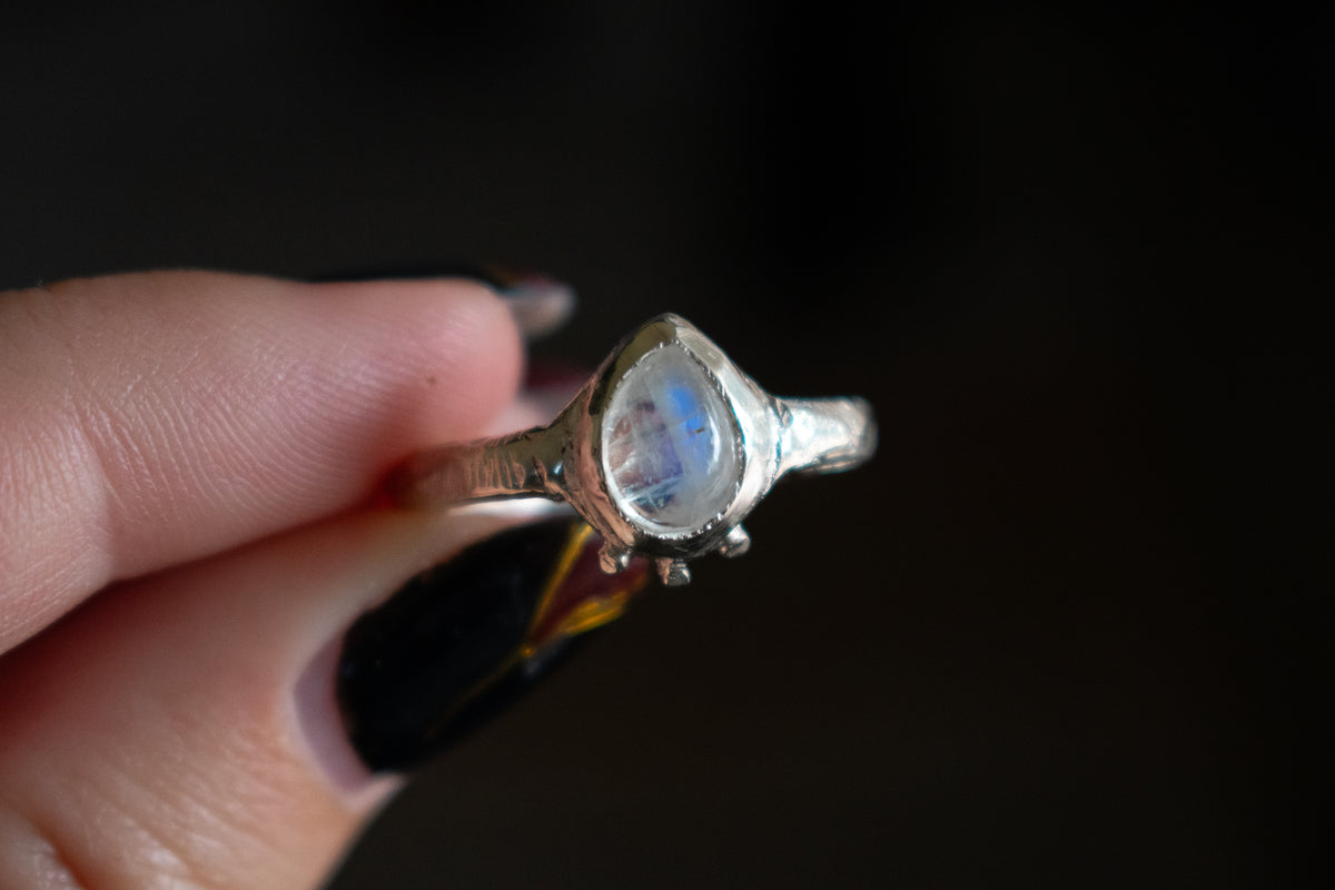 Lunar Ring